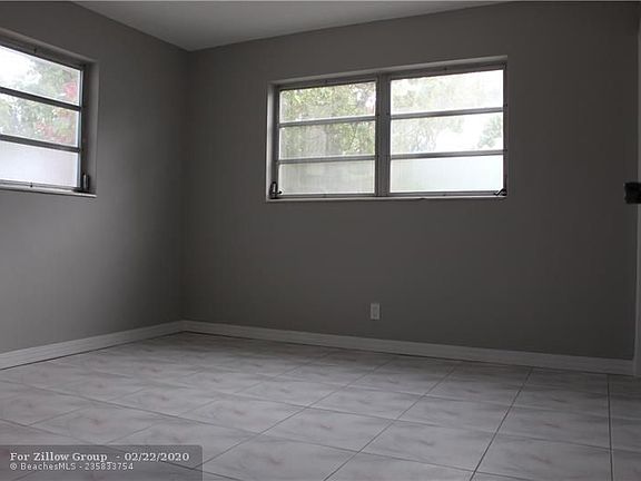 5th image of 2141 NE 51st Ct