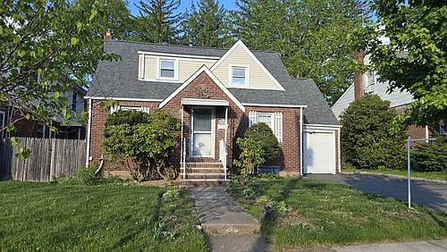 1-37 34th St Photo 1
