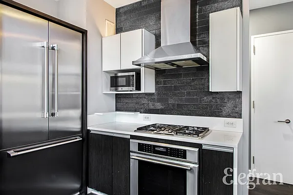 Rented by (Legacy) Elegran | media 11