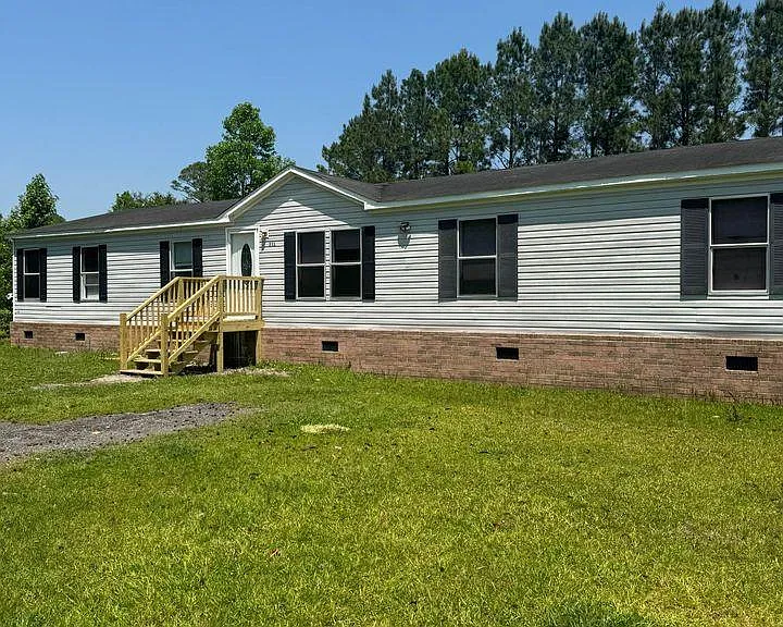 223 Saddlehorn Ln — Photo 1