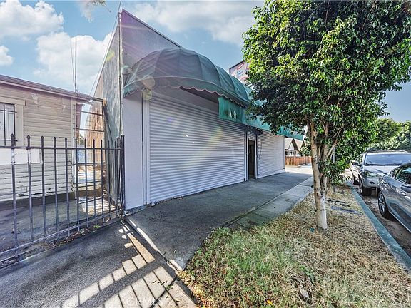 5th image of 2218 Daly St
