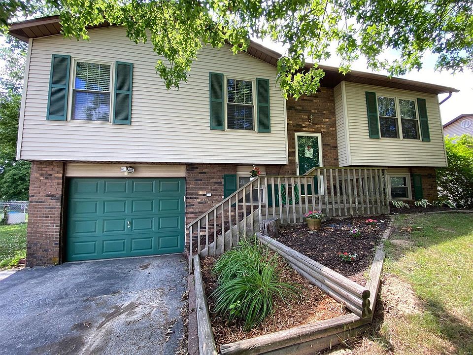 6010 Roach Rd, Godfrey, IL 62035 Zillow