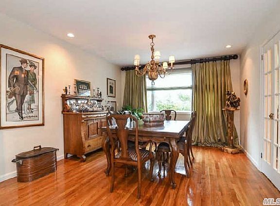 5th image of 246 Somerset Dr