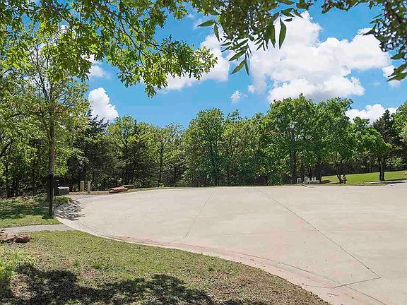 2nd image of 6721 W Kenslow Dr