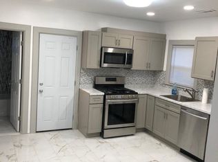 21 Coburn St APT 2, Brockton, MA 02301