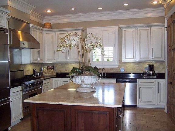 2nd image of 143 Versailles Dr