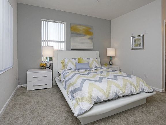 5th image of 14401 Metro Pkwy #6048164