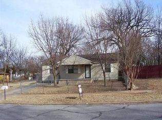 918 SW 9th St, Lawton, OK 73501