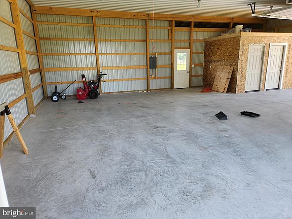 3rd image of 35005 Susan Beach Rd