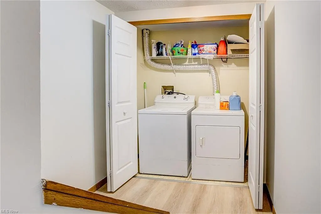 3 bed, 1371 sqft, $2,150 — Photo 3