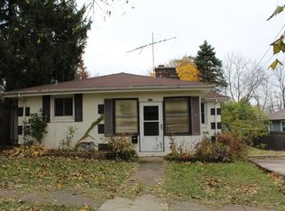 109 E 4th St, Lockport, IL 60441