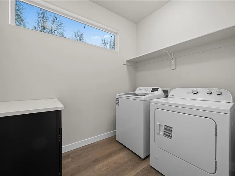 7404 N Paw St — Photo 22