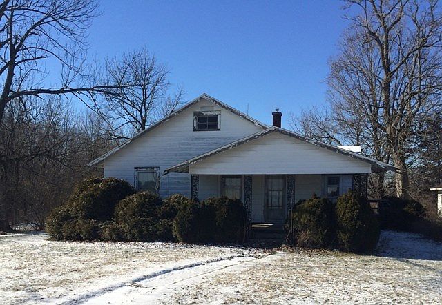 1st image of 1401 N County Road 650 E