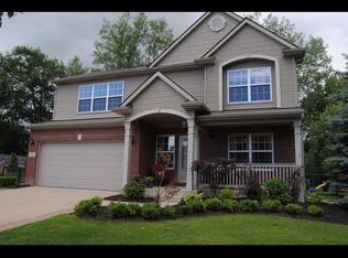 362 Ridgewood Dr N, Ortonville, MI