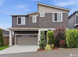 12929 136th Ct NE, Kirkland, WA 98034