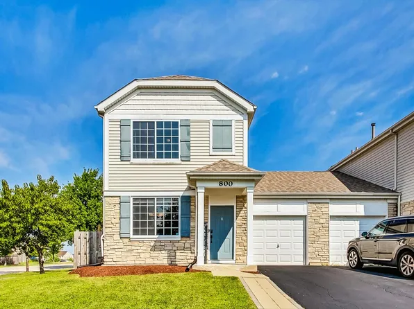 800 Daniel Dr, Minooka, IL 60447