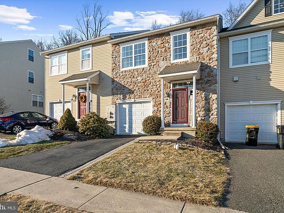 2nd image of 64 Sugar Maple Rd