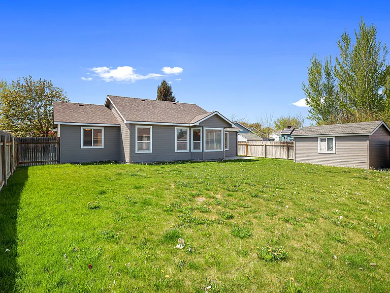 658 N Katie Way — Photo 35