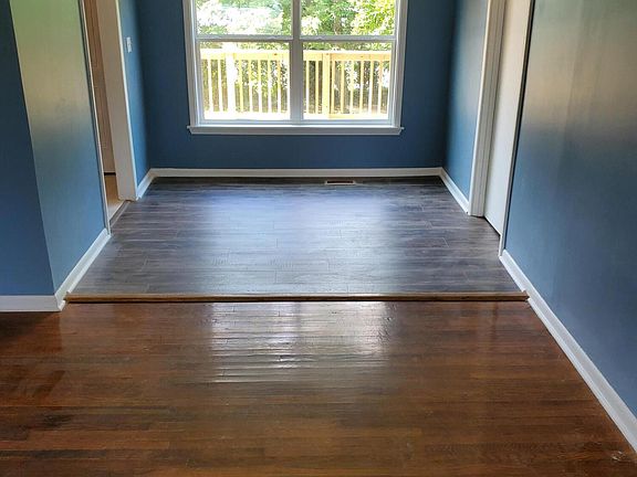 5th image of 210 Audubon Cir