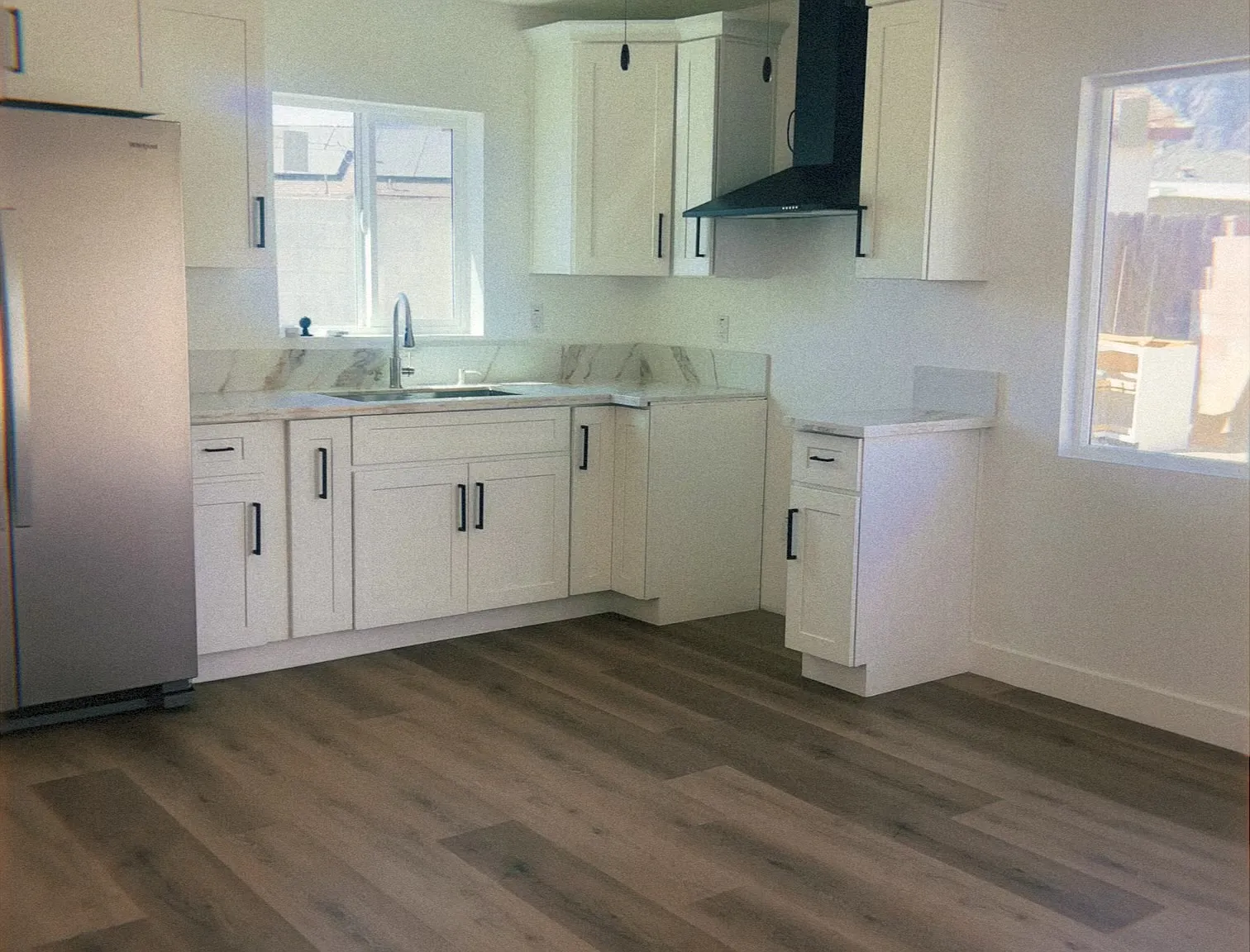 2 bed, 630 sqft, $2,500 — Photo 3