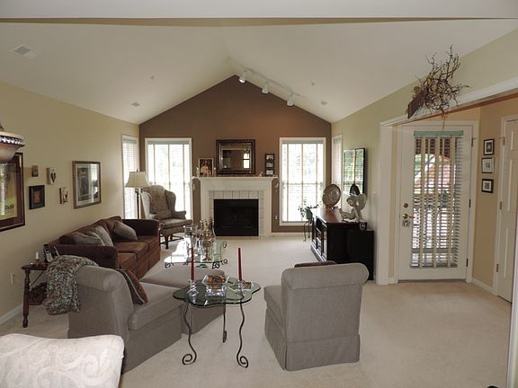 3rd image of 28209 Carlton Way Dr #1