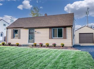 49 Violet Ave, Amherst, NY 14226