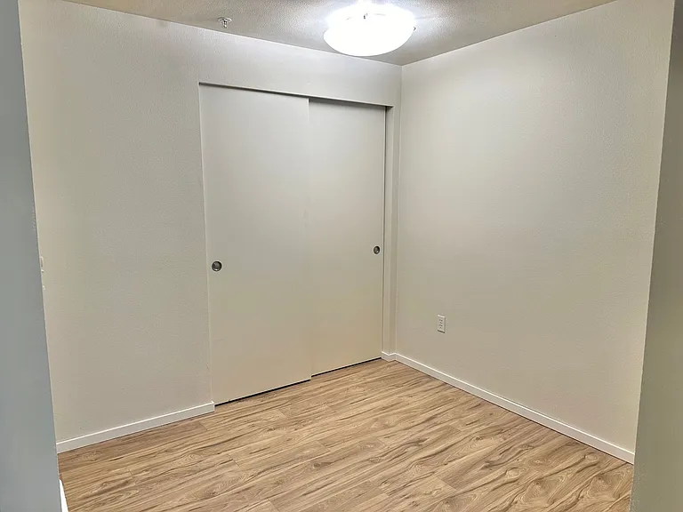 425 Vine St #420 — Photo 8