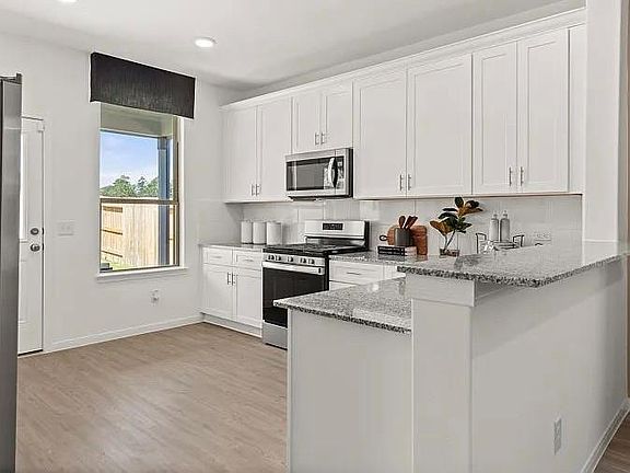 3rd image of 10613 Willet Way