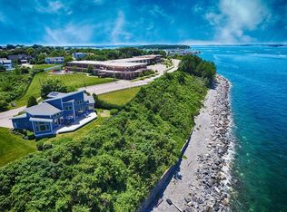 47 Harborview Rd, Hull, MA 02045