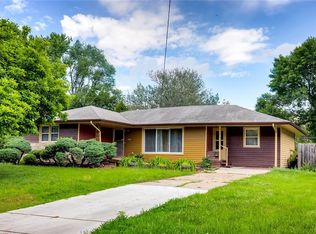 1433 E 16th St, Des Moines, IA 50316