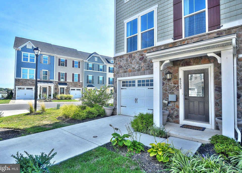 1st image of 8233 Secluded Cove Ln