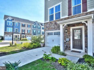 8233 Secluded Cove Ln, Baltimore, MD 21222