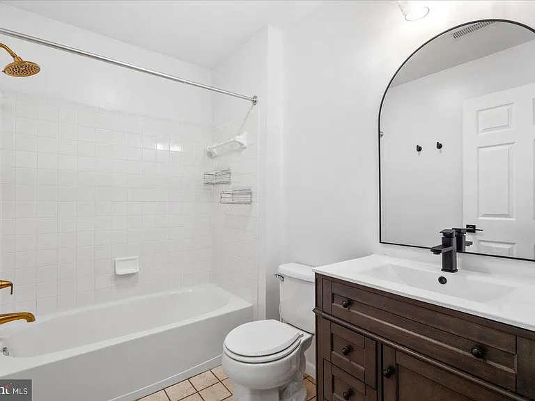 5227 Regal Ct — Photo 17