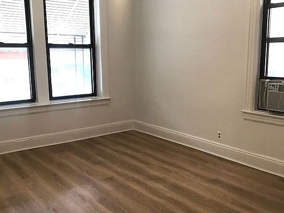 5th image of 28-21 35th St #1N
