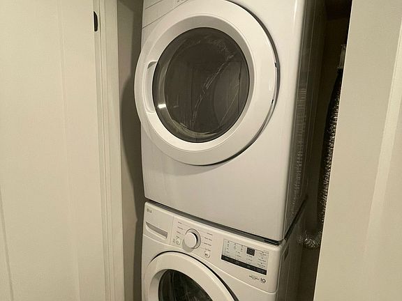 3rd image of 48 Frances Ave