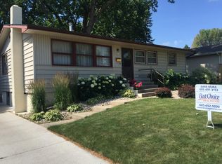 1814 Lincoln Ln, Brookings, SD 57006