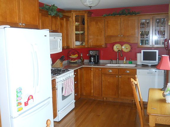 5th image of 7625 W North Ave