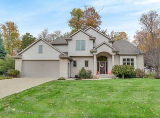 2055 Palm Dale Dr SW, Wyoming, MI 49519