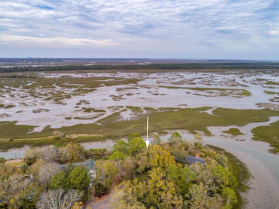 2nd image of 1544 Oak Island Rd