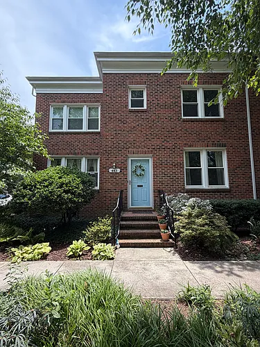 443 Westover Mews Photo 1