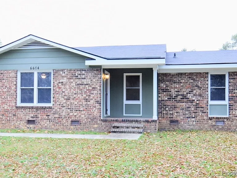 6604 Bonnie Bell Ln — Photo 1