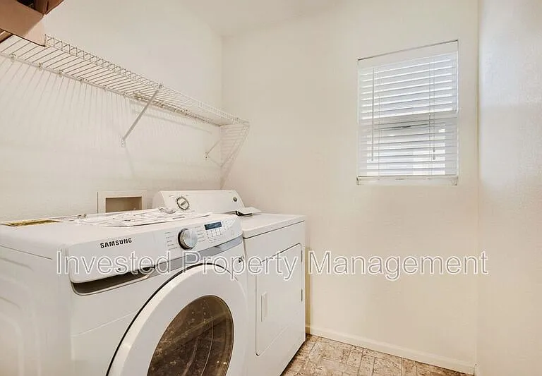 11602 Fenwick Cir — Photo 16