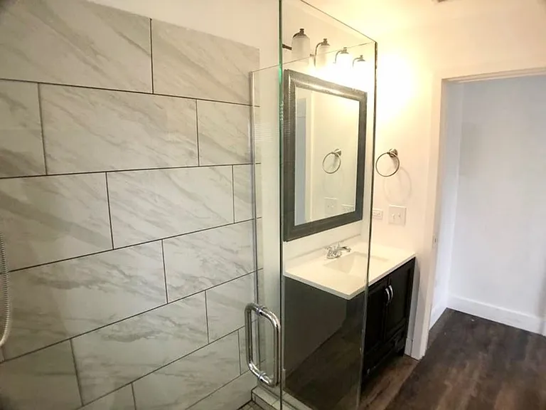 460 Coventry Ln — Photo 13