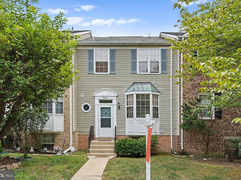 1st image of 9691 Eaton Woods Pl