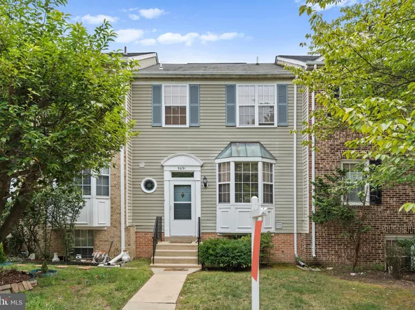 9691 Eaton Woods Pl, Lorton, VA 22079