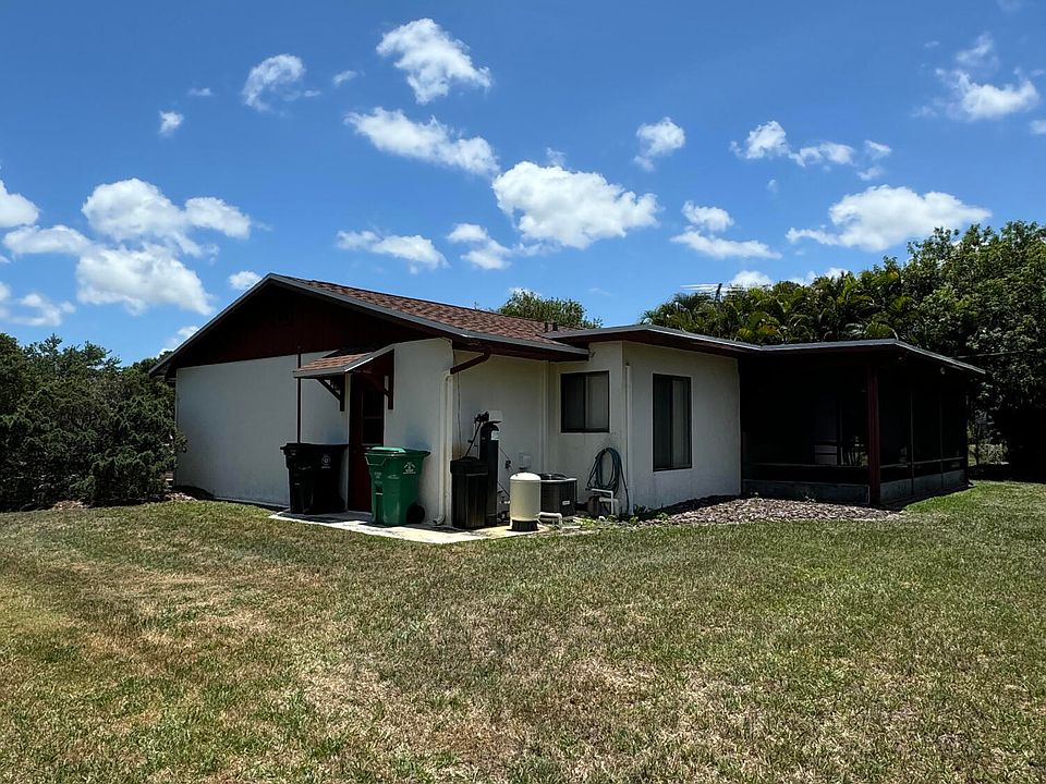 2nd image of 356 NW Heather Street