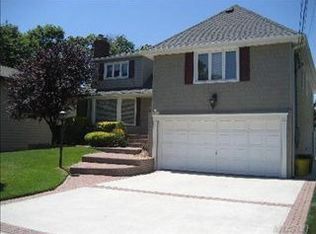 59 Polo Rd, Massapequa, NY 11758