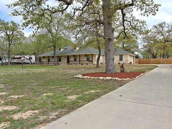 3rd image of 335 Rose Meadow Dr