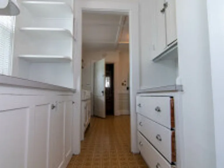 64 Newport St — Photo 7