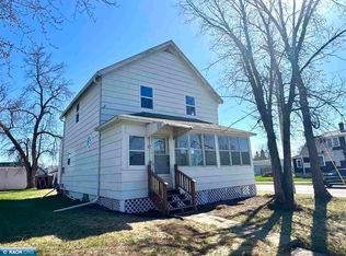 27 W 4th Ave N, Aurora, MN 55705